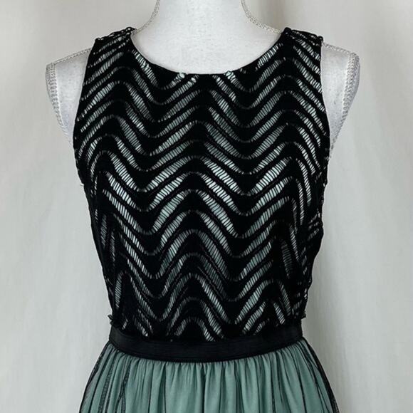 Gabrielle Rocha Teal Black Lace & Tulle BalletCore Party Dress NWOT Size 11 - Picture 3 of 12